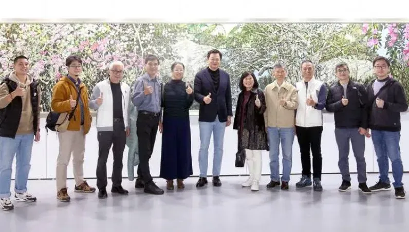每一筆都是當下瞬間體驗！周錫瑋「一合相」畫展於松菸開幕