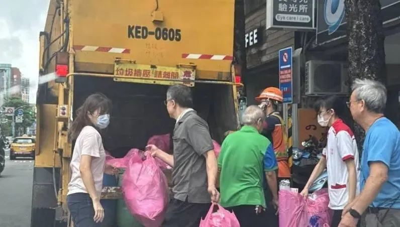 花蓮清潔隊爆霸凌！班長遭控不批准喪假　還逼隊員「開故障車」