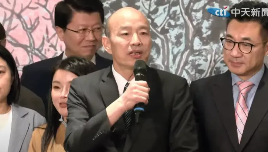率跨黨派立委賀吳伯雄鑽石婚　韓國瑜六字金句讚「最高境界」