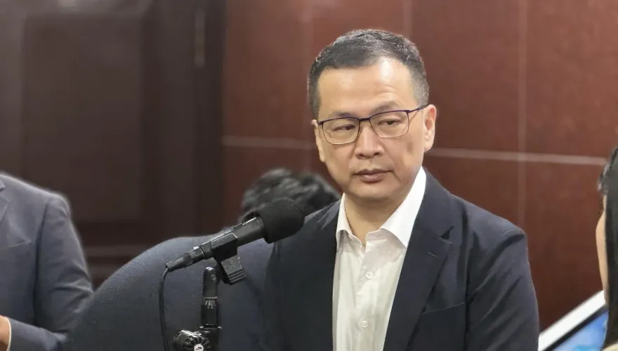 羅智強「正義的回擊」！宣布發動罷免簡舒培
