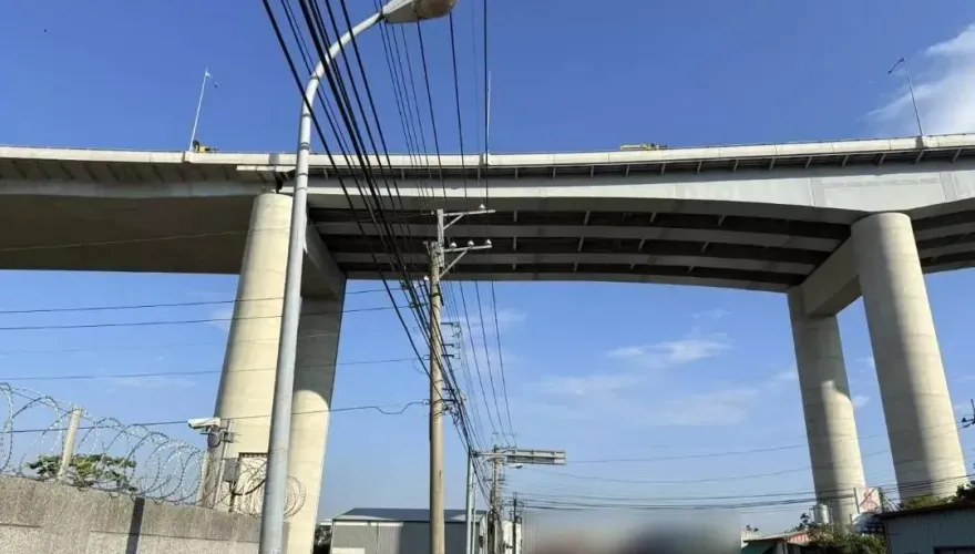 國道4號驚悚事件！西向24.9k潭子段「男子車停好後橋上摔落」