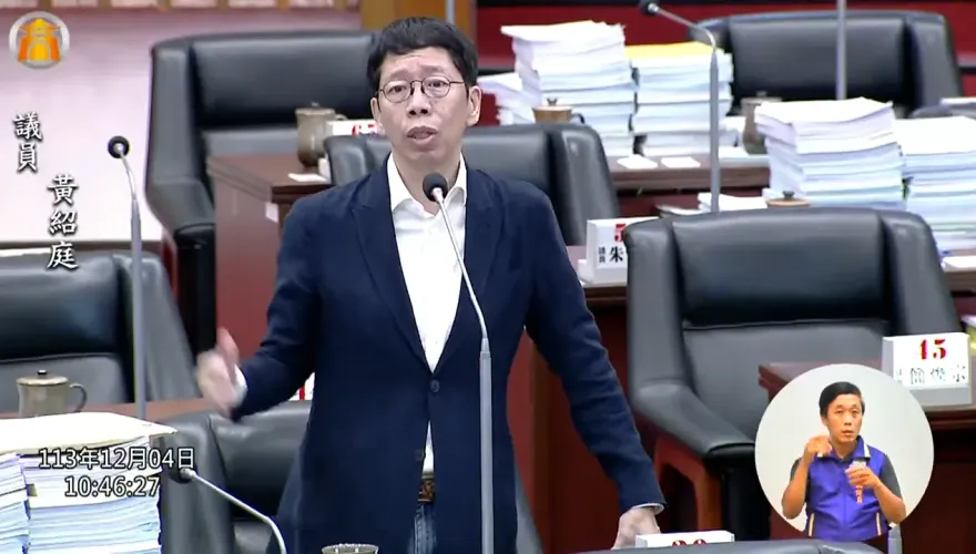 黃紹庭交保後首赴議場　身形爆瘦脫口意向：全力爭取連任