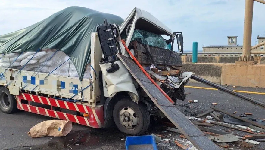 肇事原因曝！台61線嚴重追撞車禍3死1重傷　疑閃避施工急煞釀禍