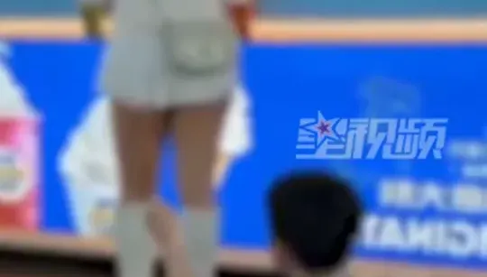 博流量！陸4千萬網紅街頭直播「竹籤捅女遊客屁股」下場慘了