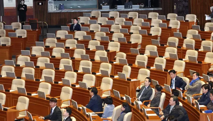 國會投票表決「尹錫悅彈劾案」　執政黨僅剩2議員留議事廳