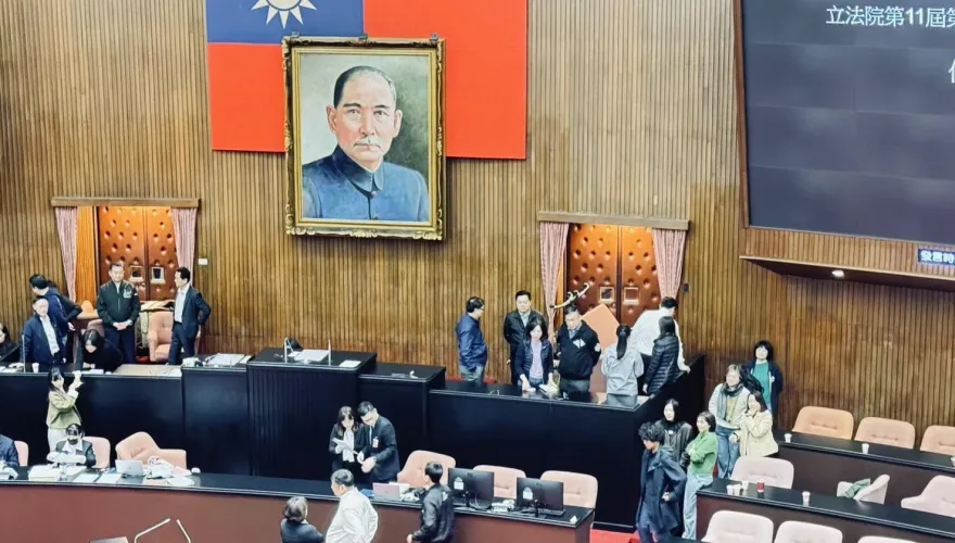反制綠營當家鬧事！白營提開會到半夜12點　國民黨支持