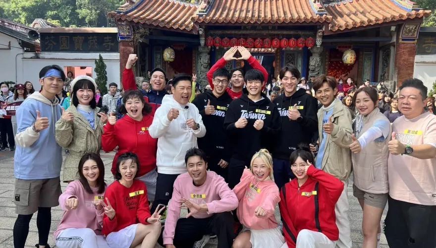 帶護膝上場！曾國城挑戰棒球12強選手　被拱發獎金「變臉」改送拌麵