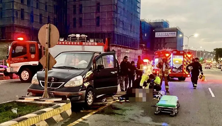 死亡車禍！三芝休旅車自撞分隔島　駕駛命危送醫不治