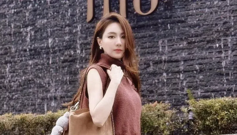嫁小開淡出14年！王瀅復出演藝圈傳婚變　親曝真相：沒離婚