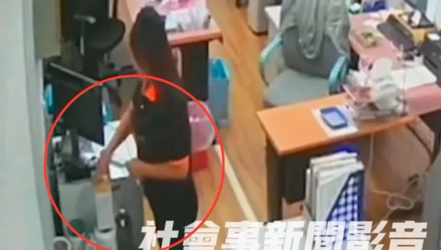 加料被抓包！團膳廠女員工私摻不明粉末　警：老闆未提告