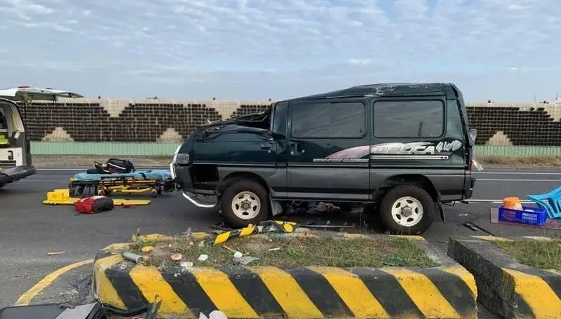 影/屏東7旬翁命喪冬至！駕車遭撞翻身亡　肇事駕駛逃逸