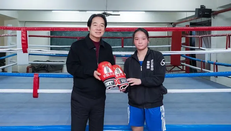 賴清德訪視教育獎得主　勉勵向奧運金牌林郁婷看齊