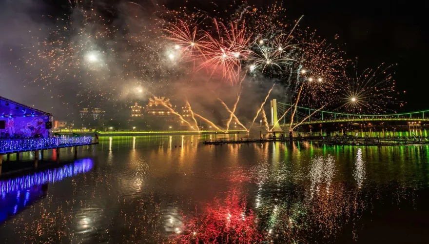 璀璨迎2025！桃園龍潭大池跨年音樂會　壓軸300秒煙火秀