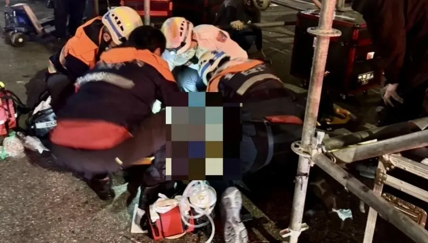 現場畫面曝！北市府跨年舞台工人20公尺高墜落　送醫不治