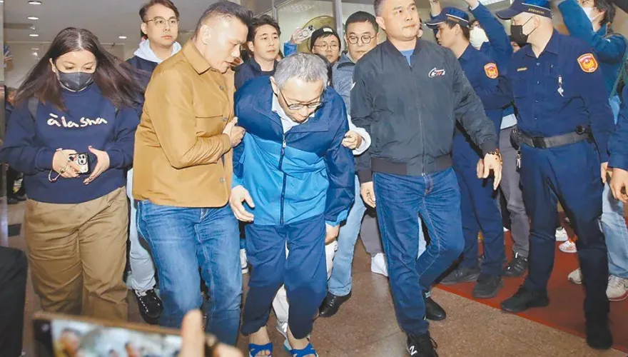 阿北交保回家了！民眾黨4問北檢怒嗆：黨檢媒一家親打擊政敵