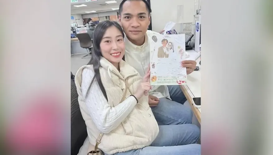 「我們結婚啦！」12強國手「小黑」曬身分證：我有老婆了
