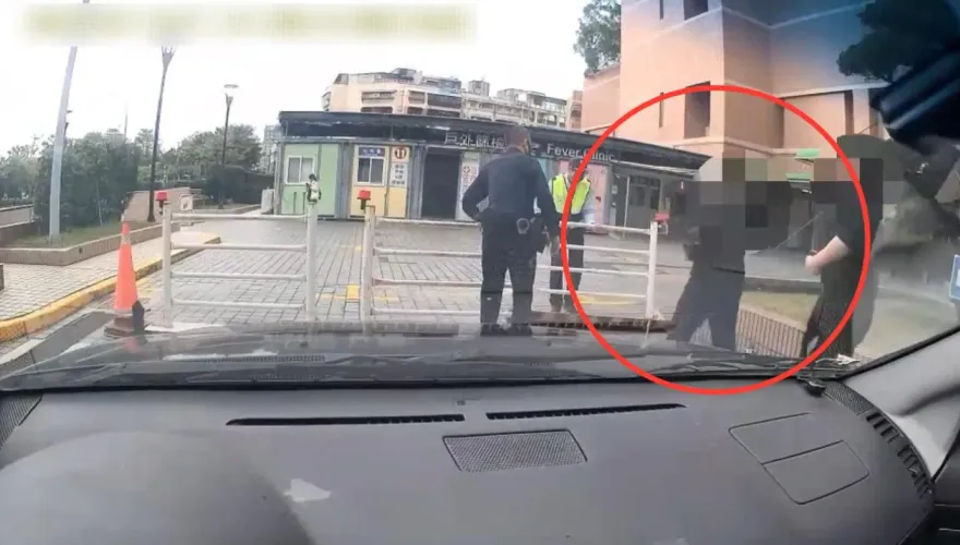 影/救援畫面曝！5月嬰突無呼吸心跳　警開道護送成功搶命
