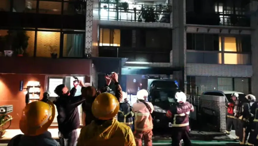睡到一半驚逃！北市廣告公司辦公室凌晨突起火　急疏散29人
