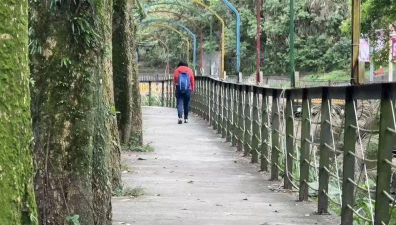 恐怖！基隆少女放學返家遭「勒脖」　噁男竟詭辯：只是在玩