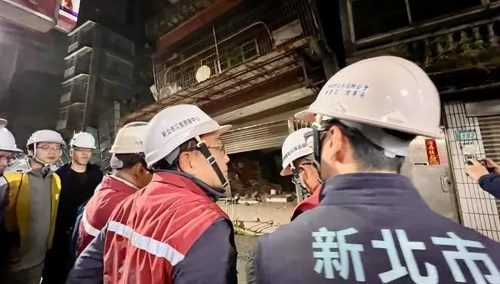 三重民宅晚間倒塌！侯友宜：守護民眾權益、追究業者責任