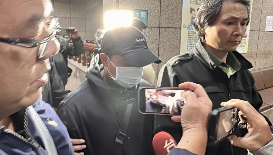 邱軍撞死運將案滅證關鍵　車送修行車紀錄器記憶卡竟消失