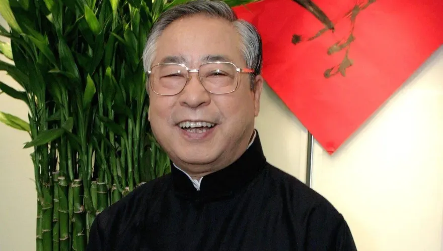 氣象專家李富城「買毛皮被詐騙」：跪下給你磕頭