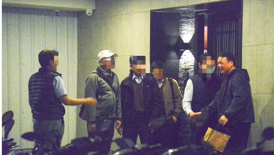 檢察官揪團與吳乃仁大啖高級日料　職務法庭輕罰2個月月俸