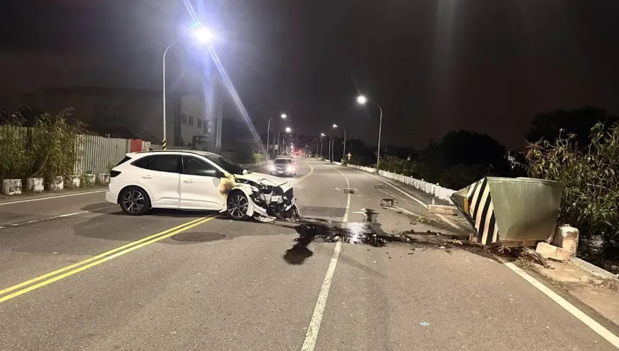酒測濃度超高！高雄男深夜撞毀變電箱　遭移送法辦