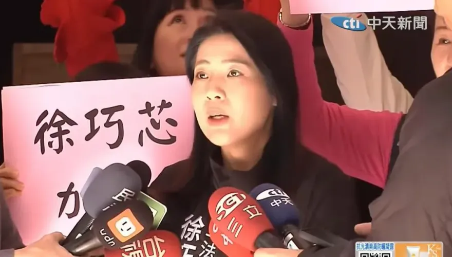 嗆林秉文發不自殺聲明　徐巧芯曝新年春聯發送時間、地點