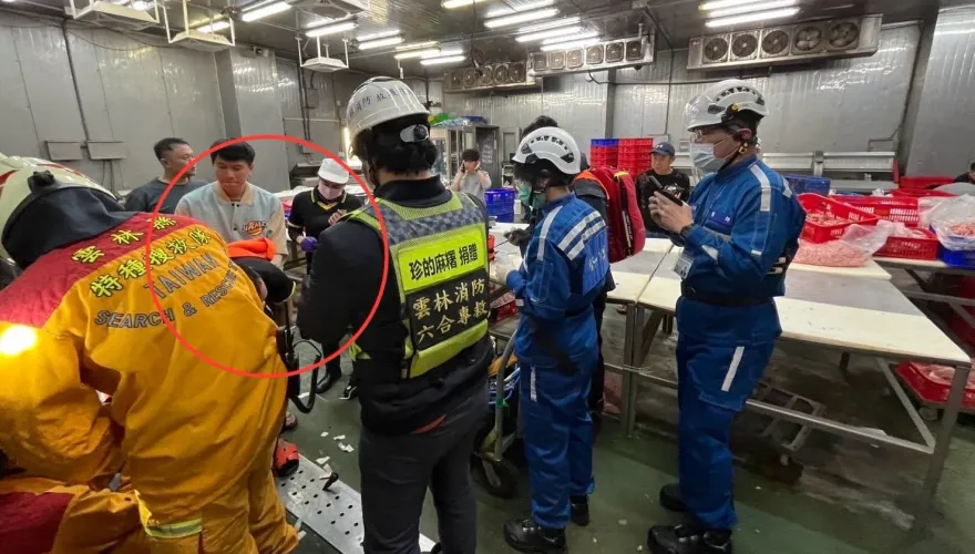 恐怖！雲林斗南食品廠意外　23歲工人手掌捲入絞肉機