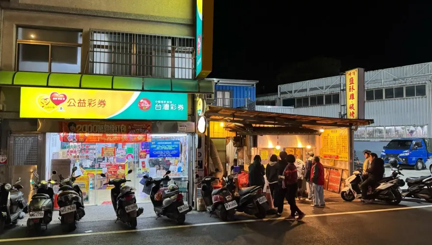 買燒烤等太久！桃園熟女隔壁彩券行怒買刮刮樂刮中百萬