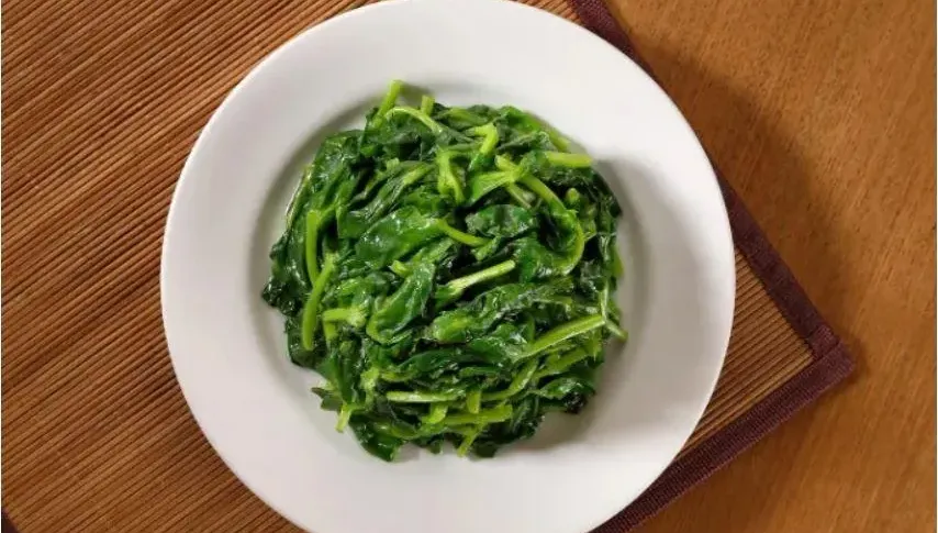 鼎泰豐「青菜界祖母綠」比炒飯貴！ 營養師曝泡水更爽脆