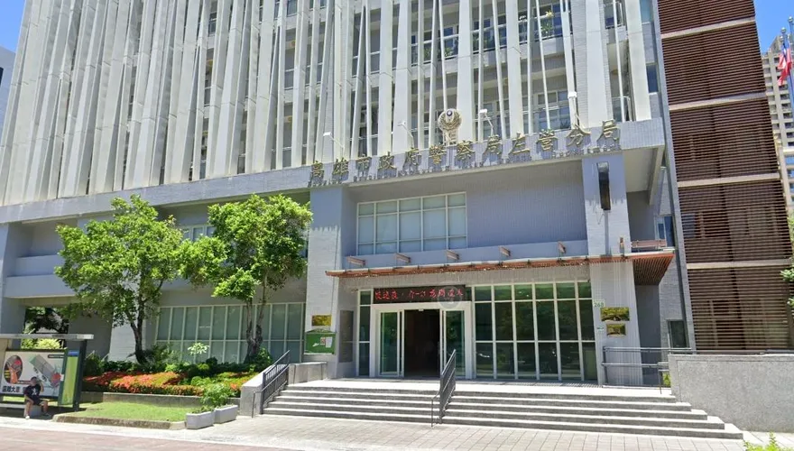 高雄女「高樓層墜落重摔3樓露台亡」！妹買完早餐見噩耗痛哭