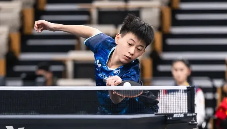 台灣16歲桌球小將太猛啦！郭冠宏直落三輕取24歲法國好手闖4強
