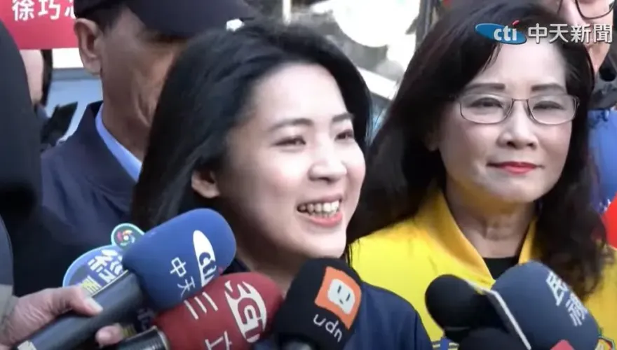 綠屢散布謠言　徐巧芯製「22張X圖」：預算能不嚴審嗎？