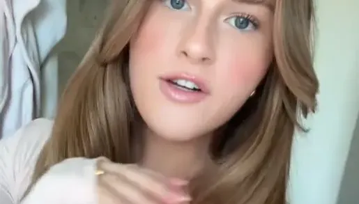 影/「訂婚戒指要自己買」！美正妹怒甩十年男友歎心寒