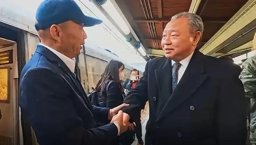 駐處簡報川普就職觀禮替代方案　韓國瑜：尊重美方的不同安排
