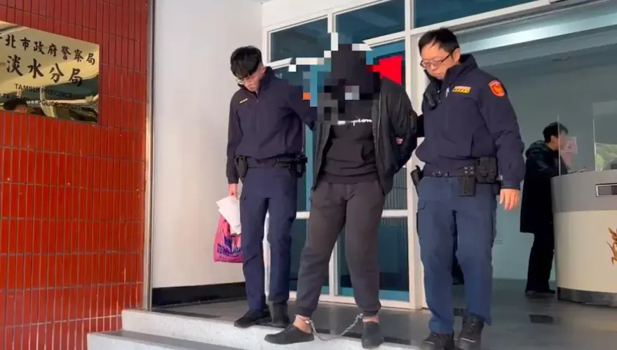 影/無照男酒駕撞一家3口逃亡5年　遇臨檢再逃警圍捕逮人