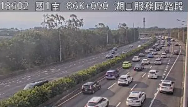 初二早上就塞！國1南向「4路段」紅爆　最慘時速剩24公里