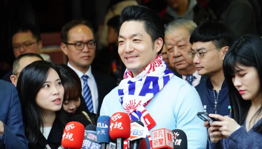 蔣萬安初三參拜保安宮　祝賀市民「蛇麼都好、蛇麼都賺」