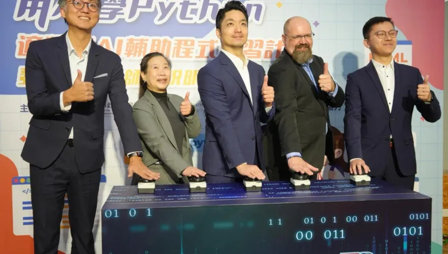 2026台北選戰街訪「蔣萬安輾壓奪冠」年輕人敲碗恰吉PK最帥市長理由曝