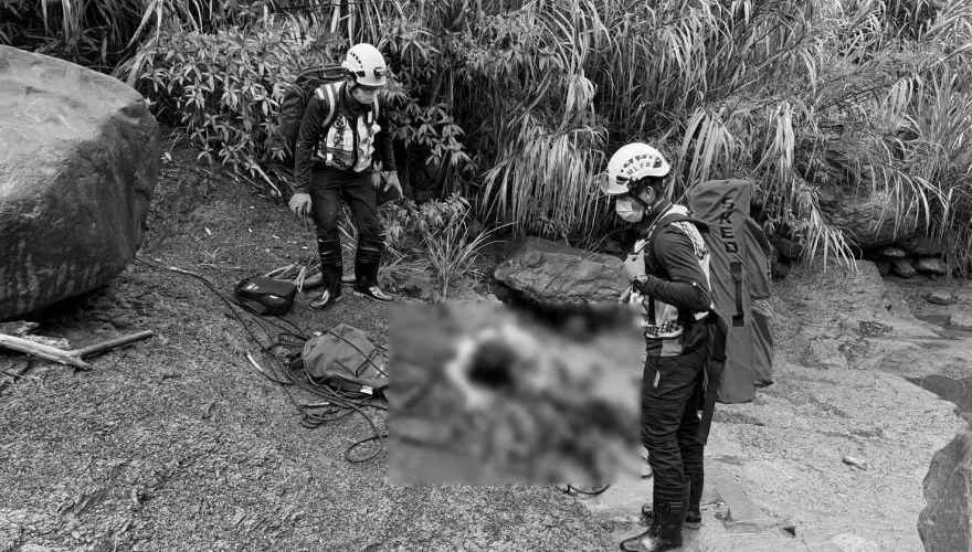 影/最後身影曝光！苗栗水雲吊橋44歲男攀降墜落　坐姿詭死
