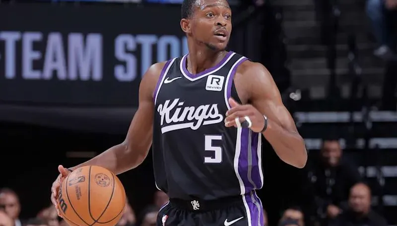 NBA又傳重磅交易！國王一哥福克斯被送到馬刺　換來公牛灌籃王