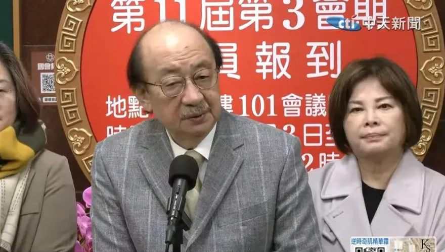 青鳥出征路易莎！藍營聲援力挺　柯建銘愣了：這是什麼？