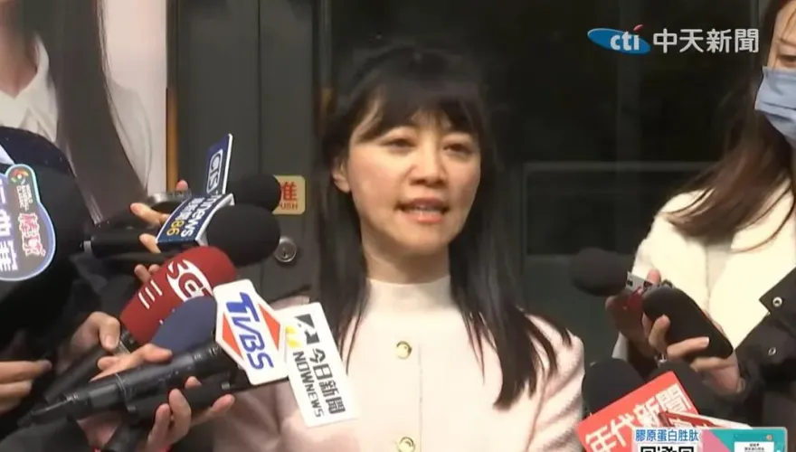狂打李彥秀成參選起手式？高嘉瑜沒說死：我房間現在很乾淨