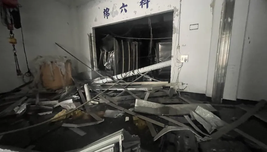 遠東紡織廠爆炸釀2死！廠方陪檢警返現場尋真相