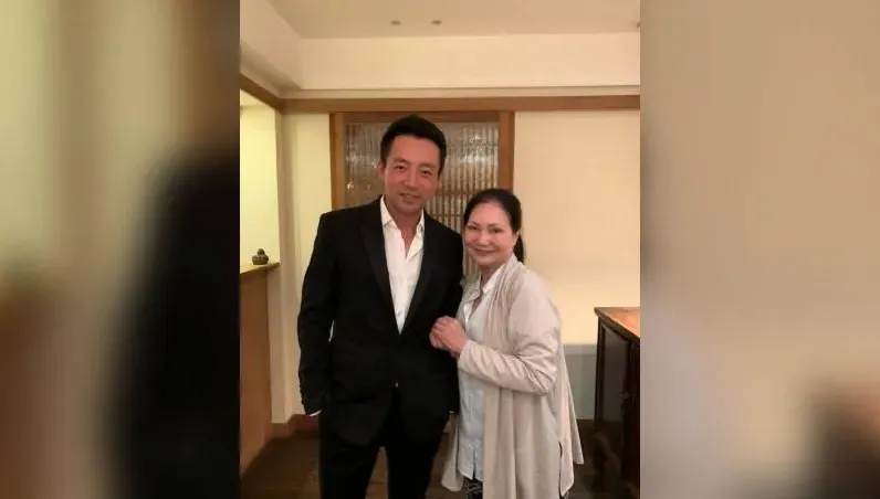 S媽深夜疑開戰汪小菲　大喊「我要上戰場」為女兒討正義
