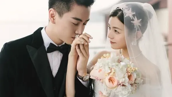 陳曉昔熱戀陳妍希「掃墓也要吻」　結婚誓詞被挖出超諷刺