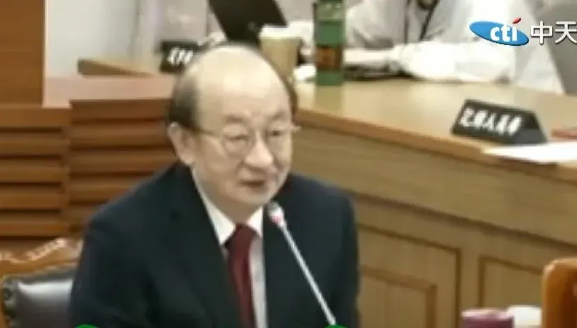 柯建銘協商自稱溫文儒雅　韓國瑜吐槽：你鼻子會不會變長？