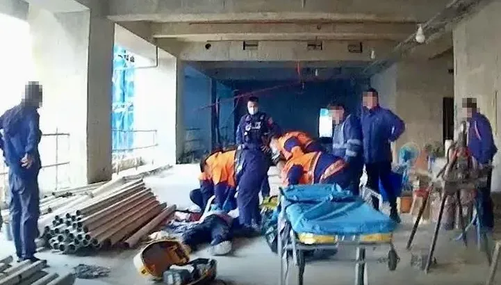 工地工人突昏迷無呼吸心跳　具EMT證照警助救回一命